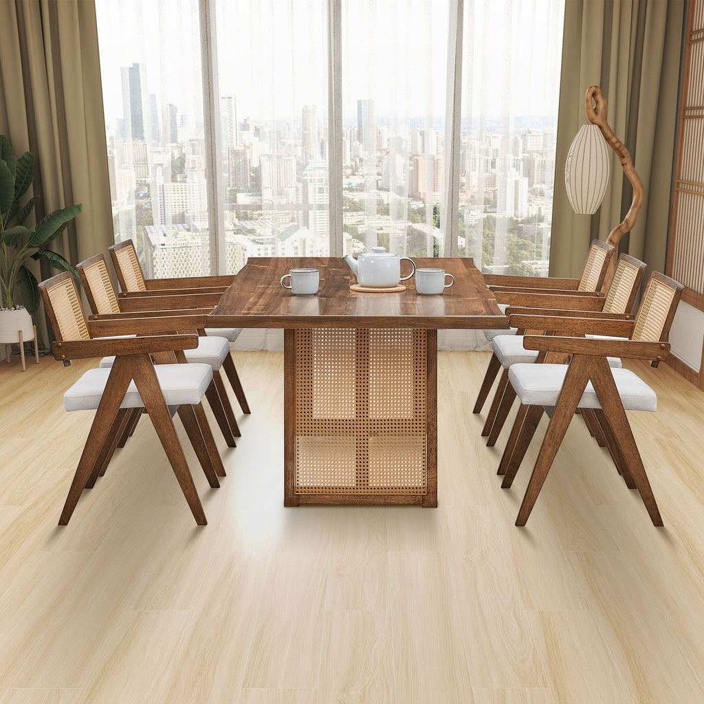 Gjord Rattan Dining Table