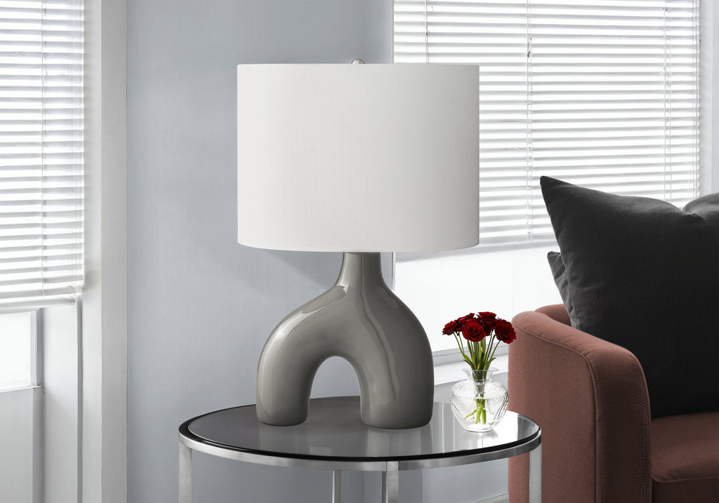 Ulvhilde Ceramic Table Lamp