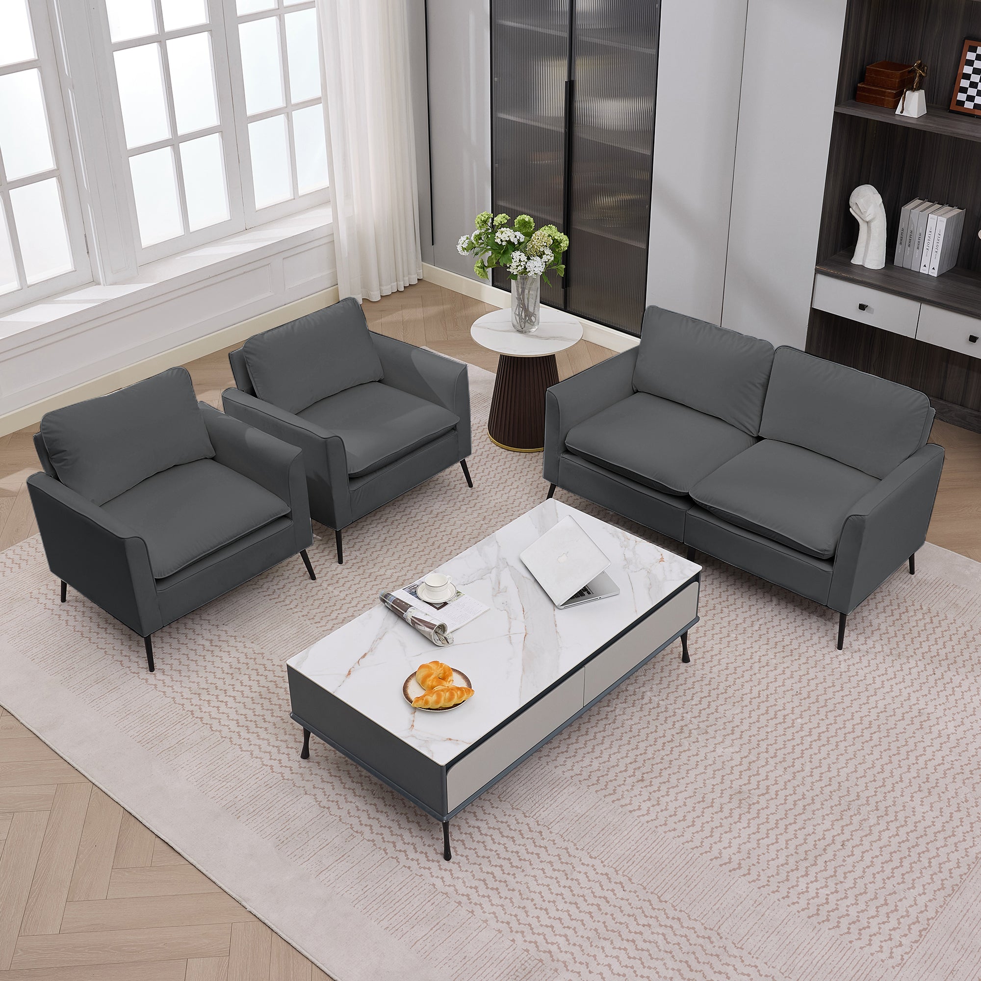 Mette Loveseat