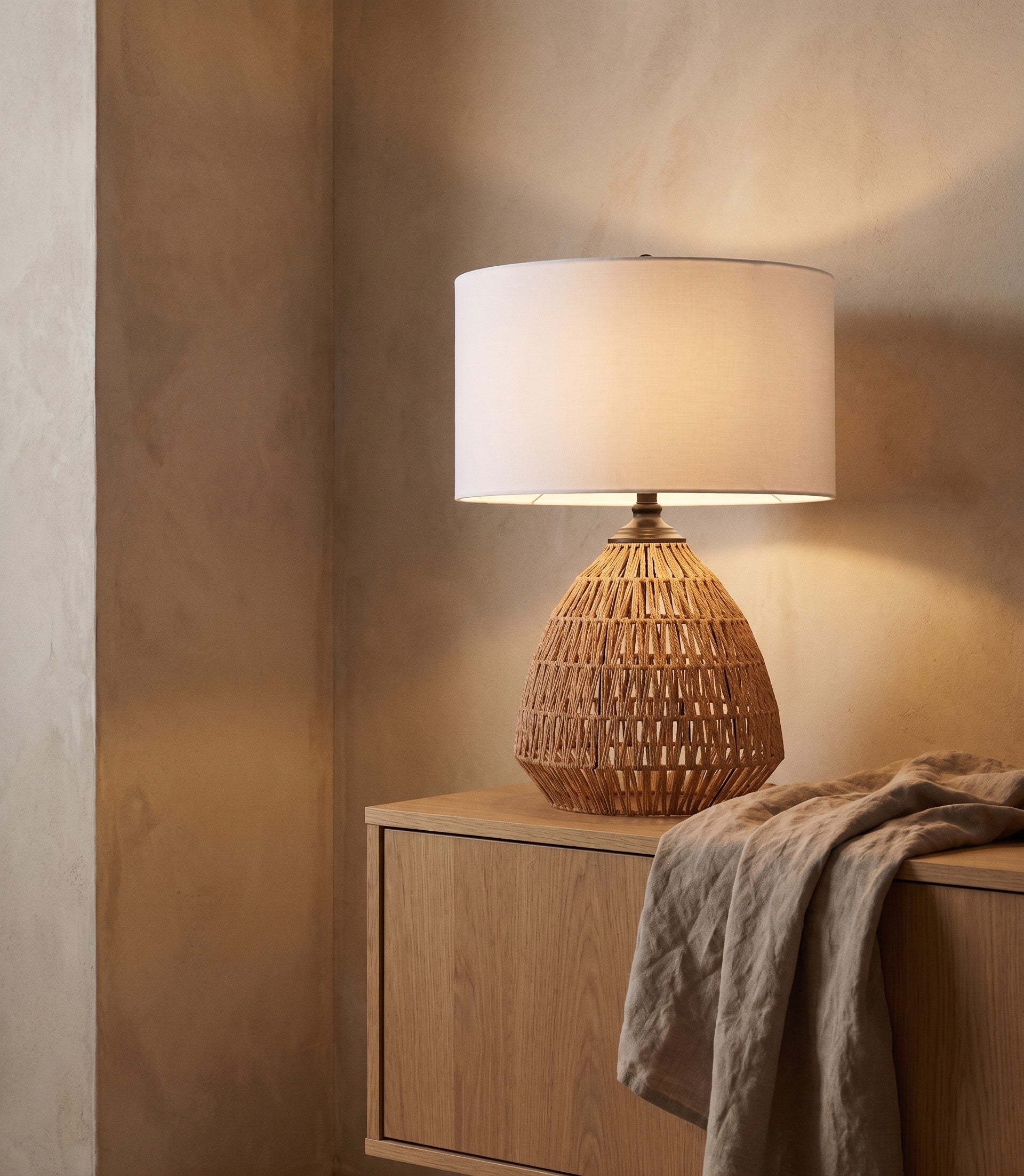 Skadi Rattan Table Lamp