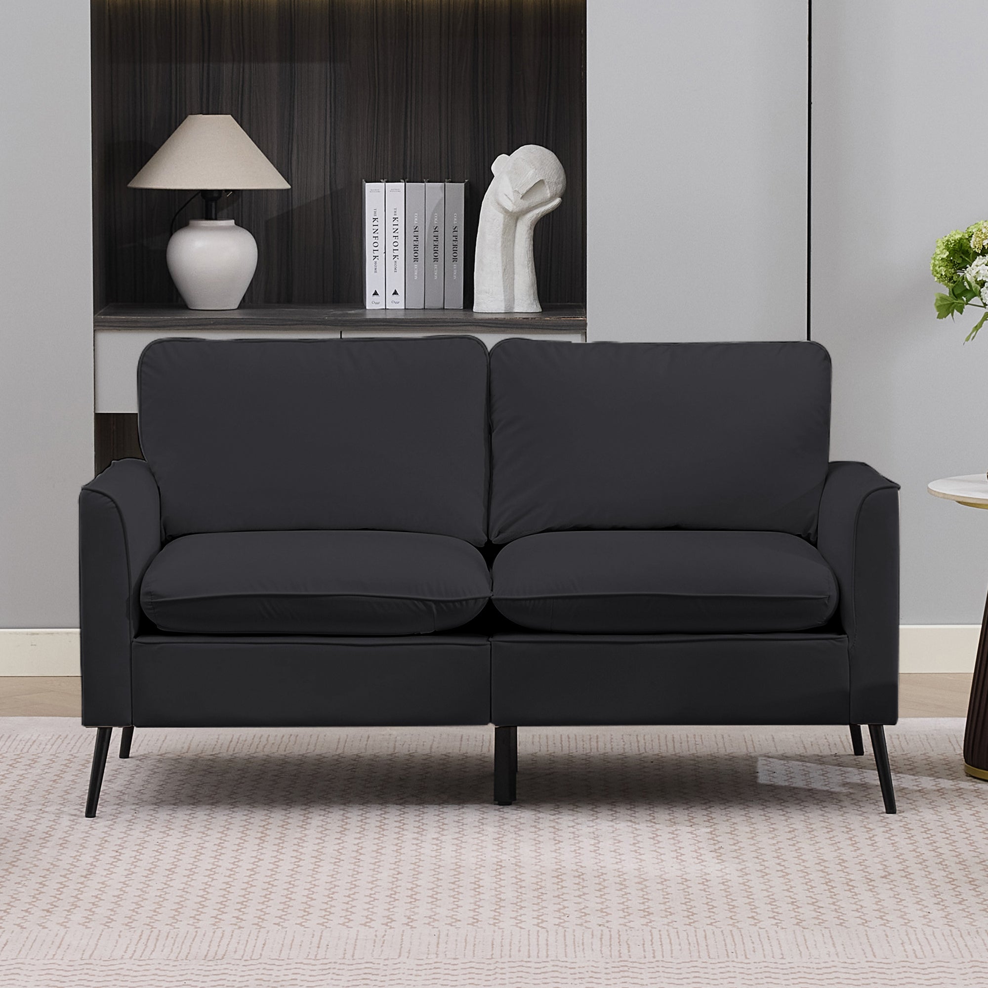 Mette Loveseat