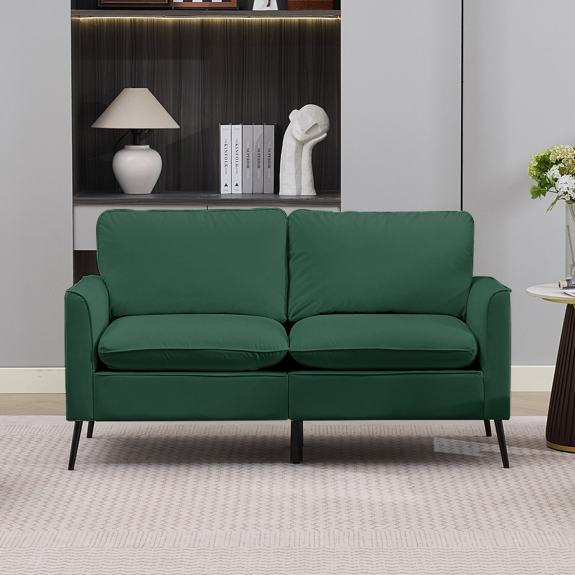 Mette Loveseat