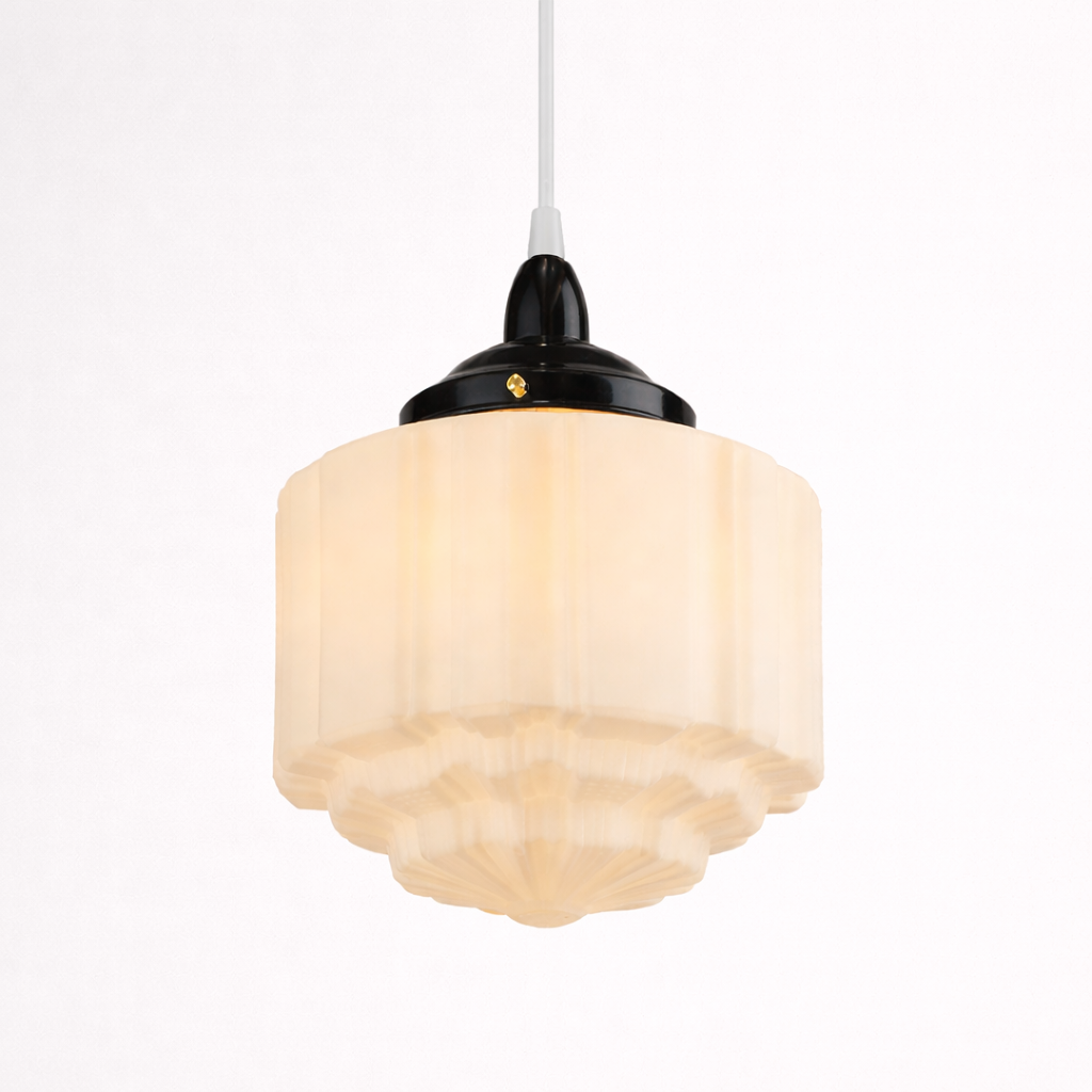 Hanglamp Met Deco Glazen Kap En Tijdloos Ontwerp