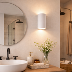 Wandlamp Met Dubbele Lichtuitgang En Strakke Vorm