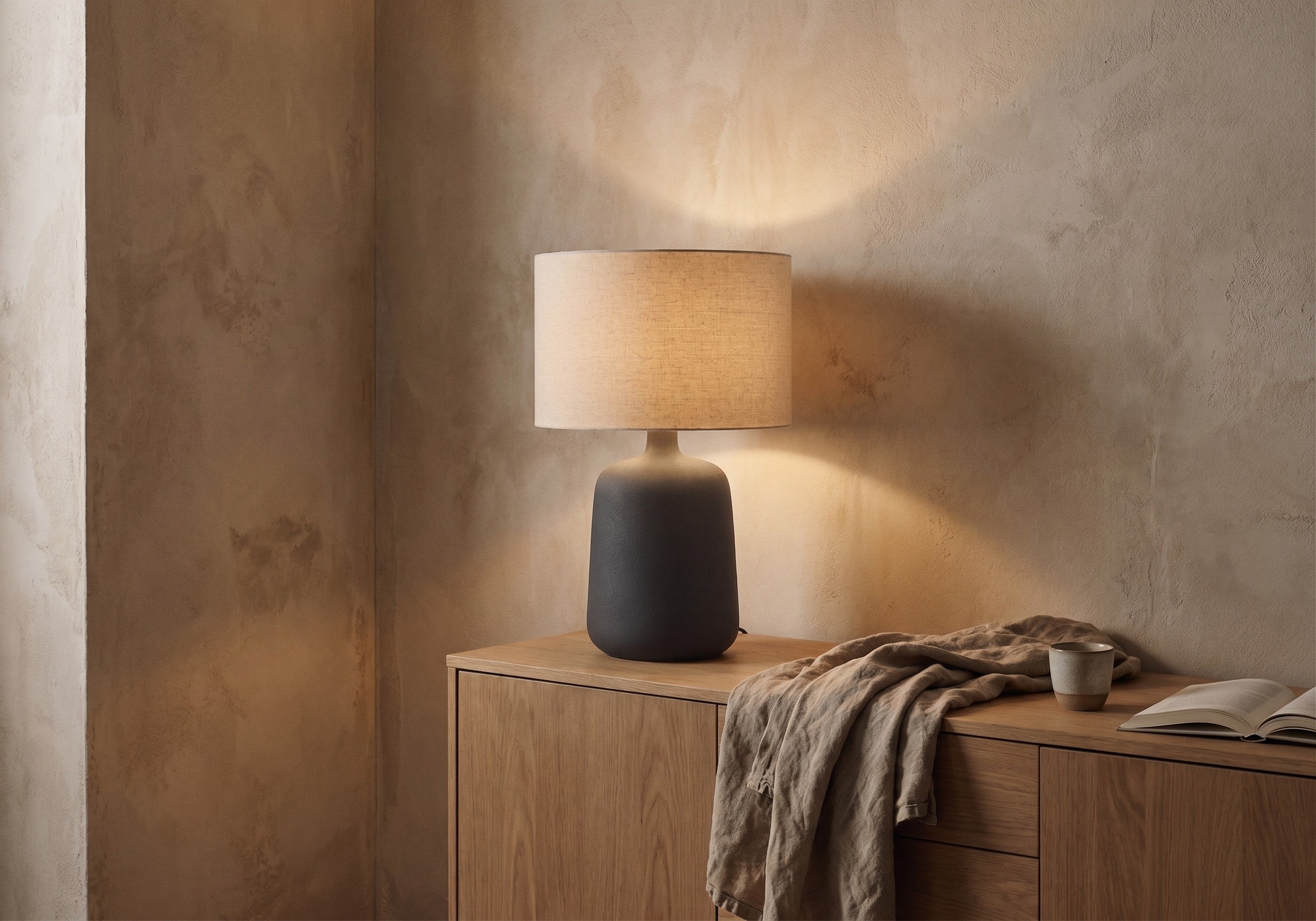 Unnhild Ceramic Table Lamp