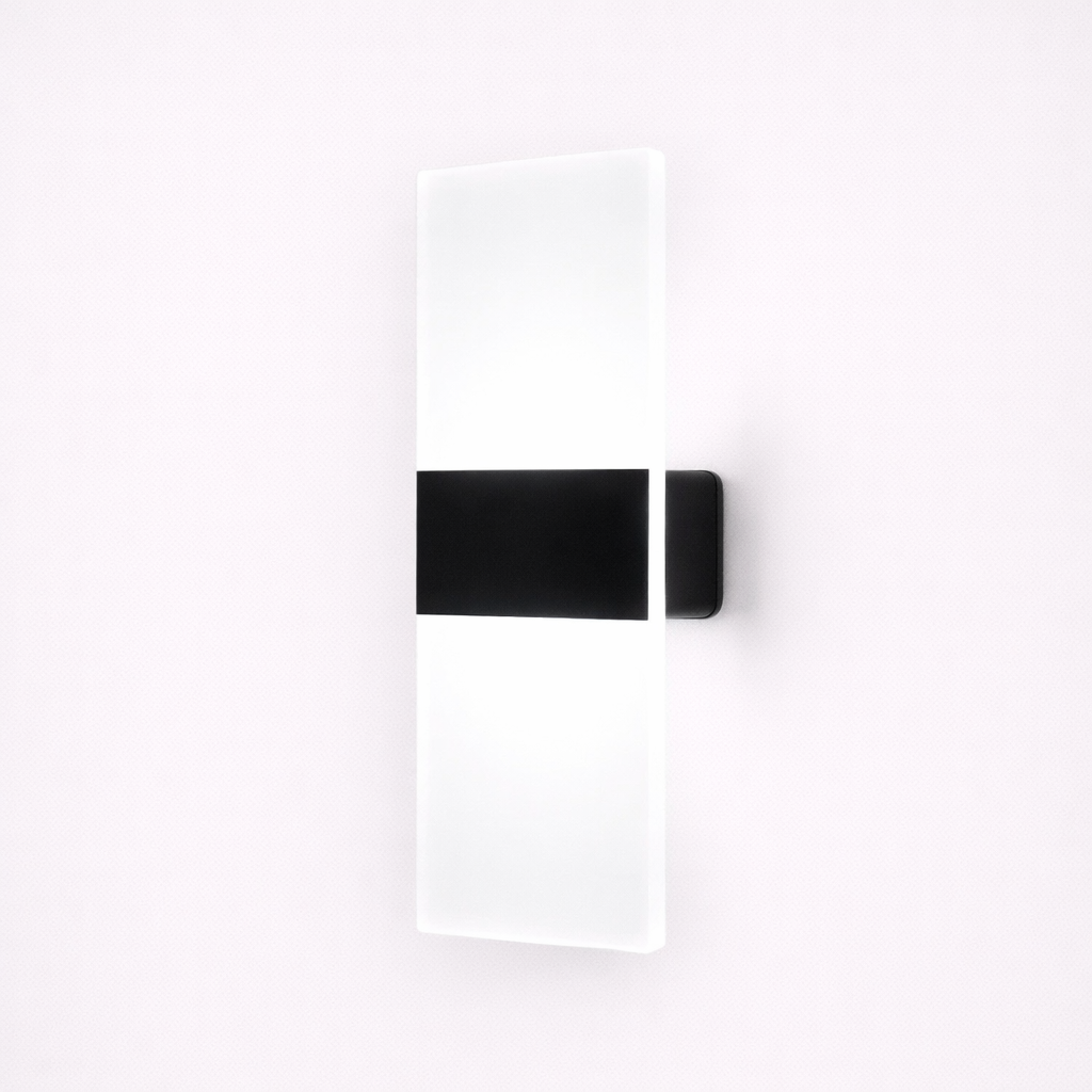 Ultrathin round wall light