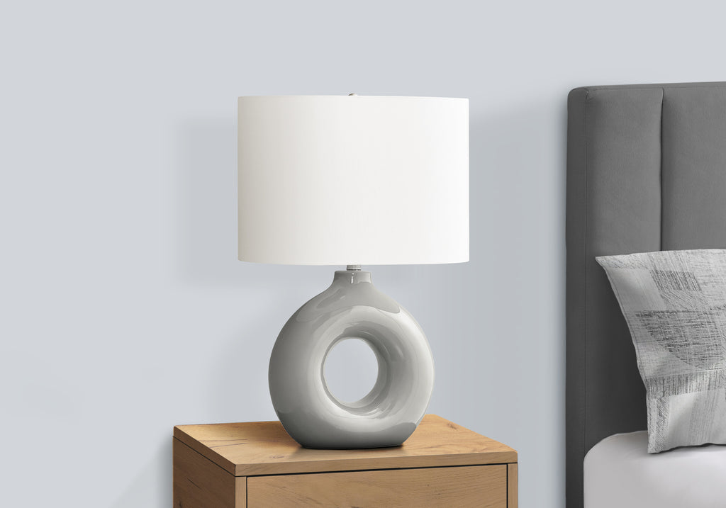 Hjordis Ceramic Table Lamp