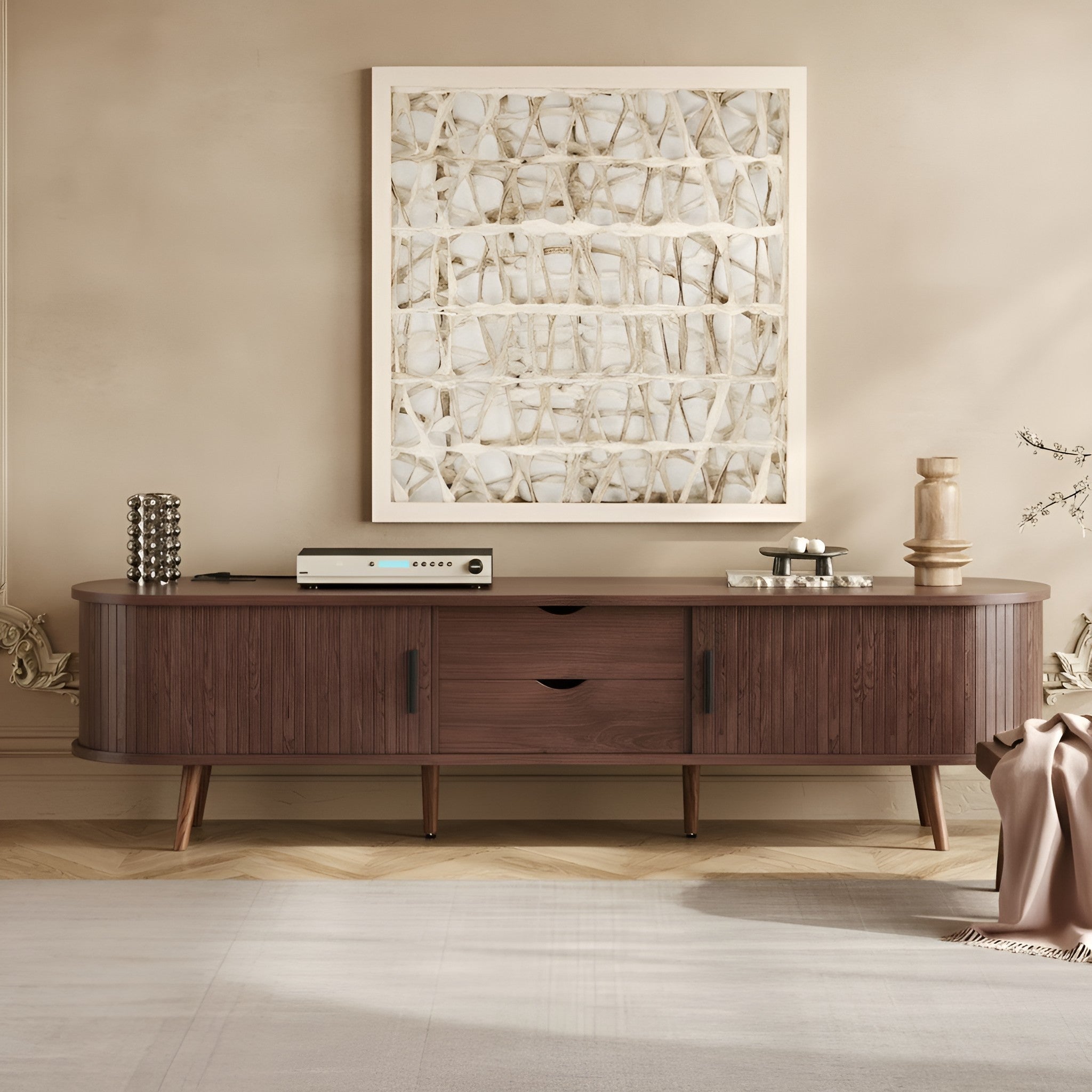 Lova TV Stand
