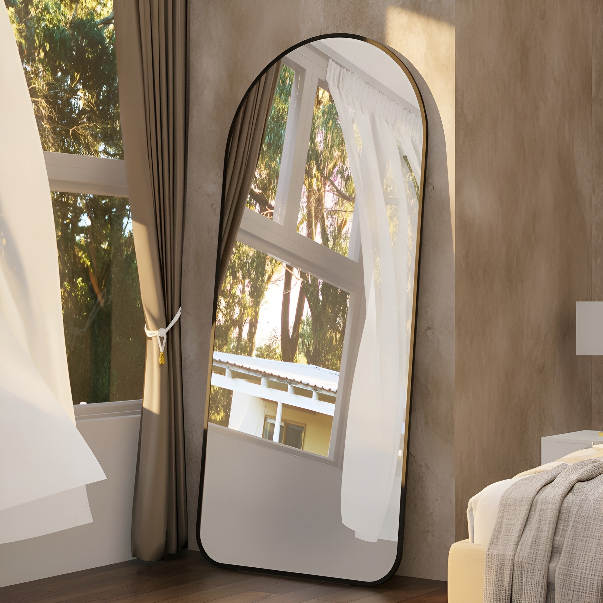Naja Arched Floor Mirror