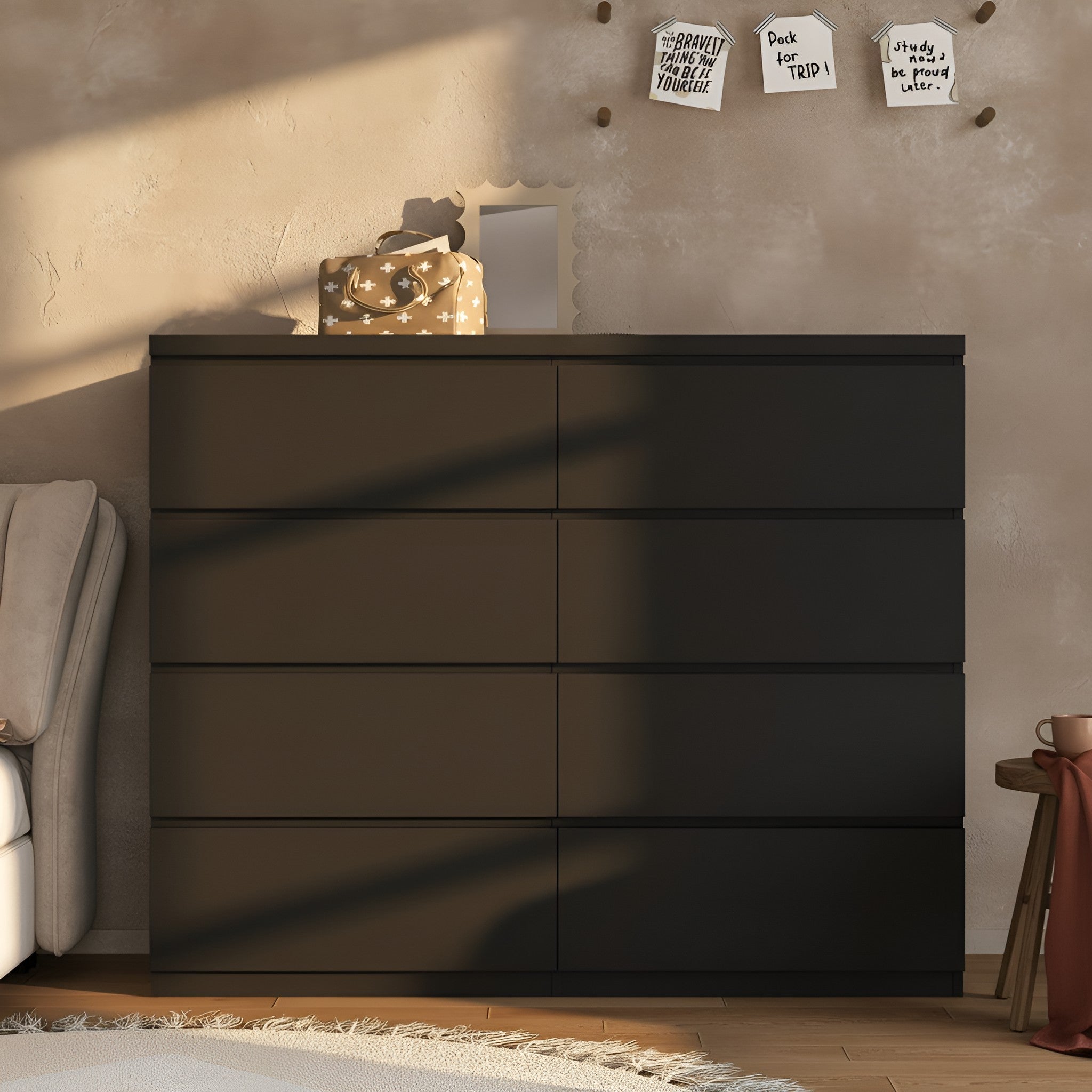 Freja Dresser