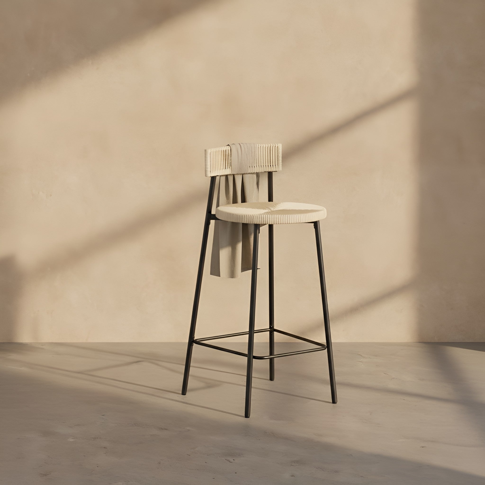 Hakon Round Dining Chair