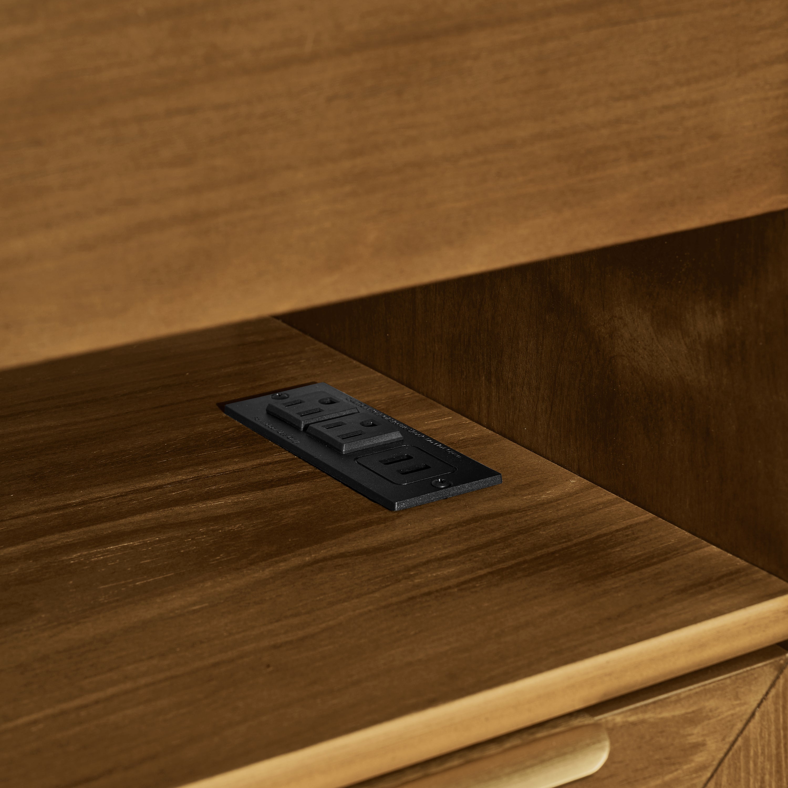 Vera Walnut Nightstand