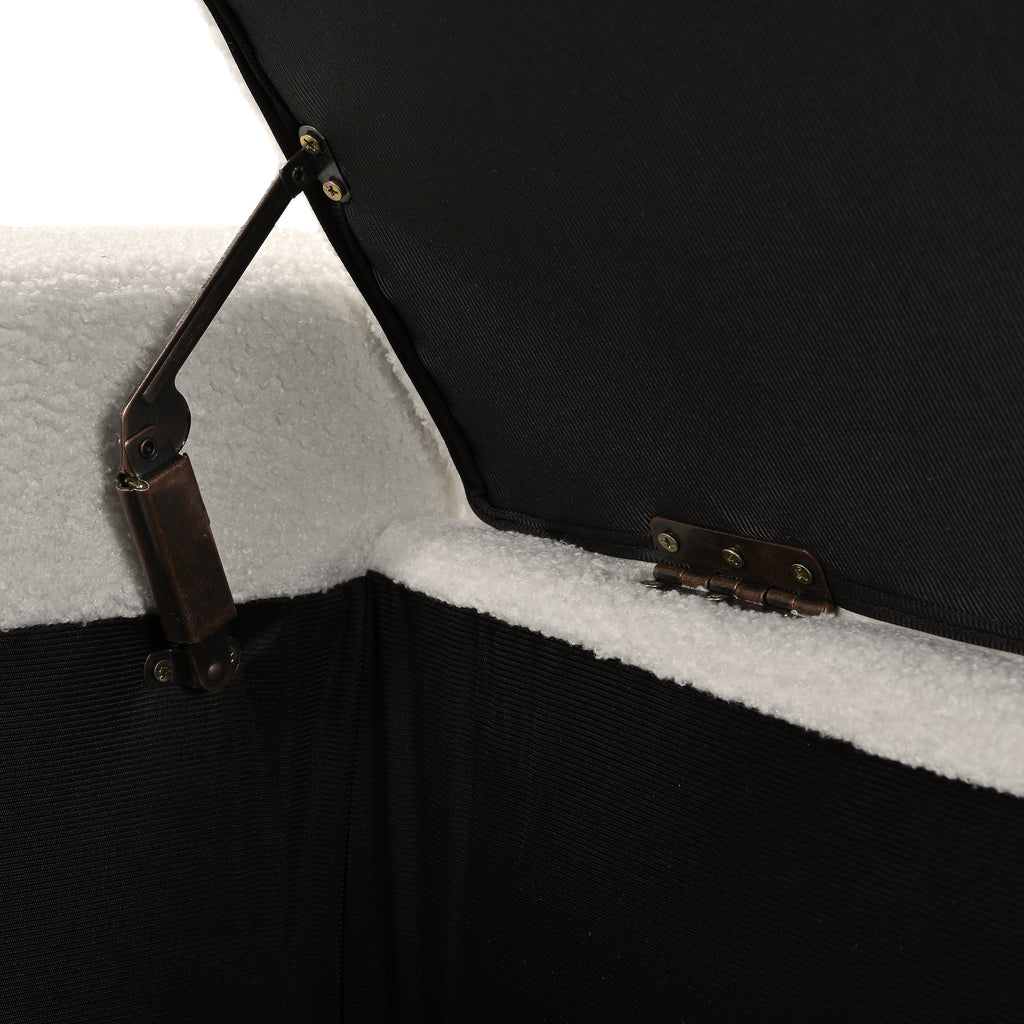 Jeppe Storage Boucle Ottoman
