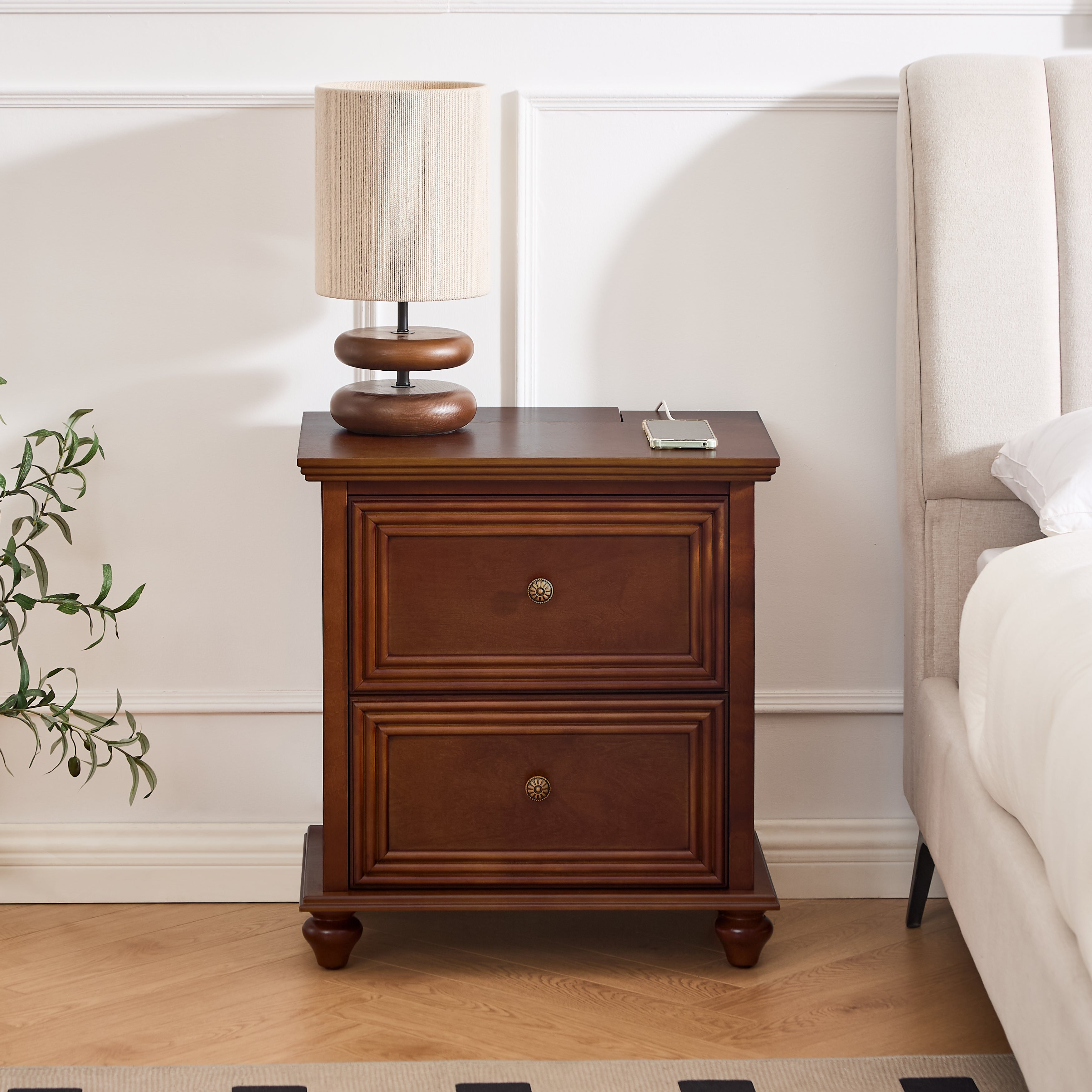 Oda Walnut Nightstand