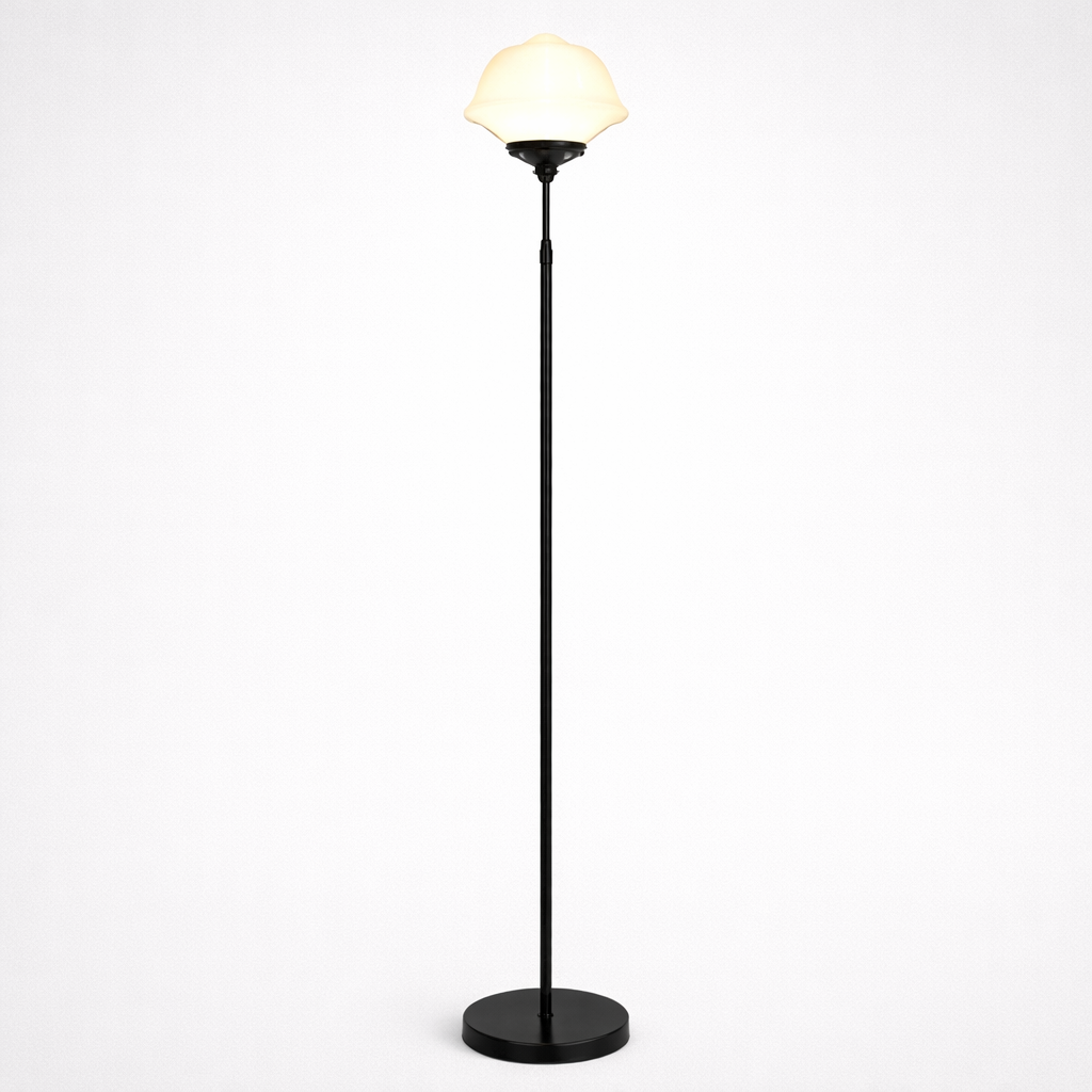 Vloerlamp Met Glazen Kap En Slanke Basis