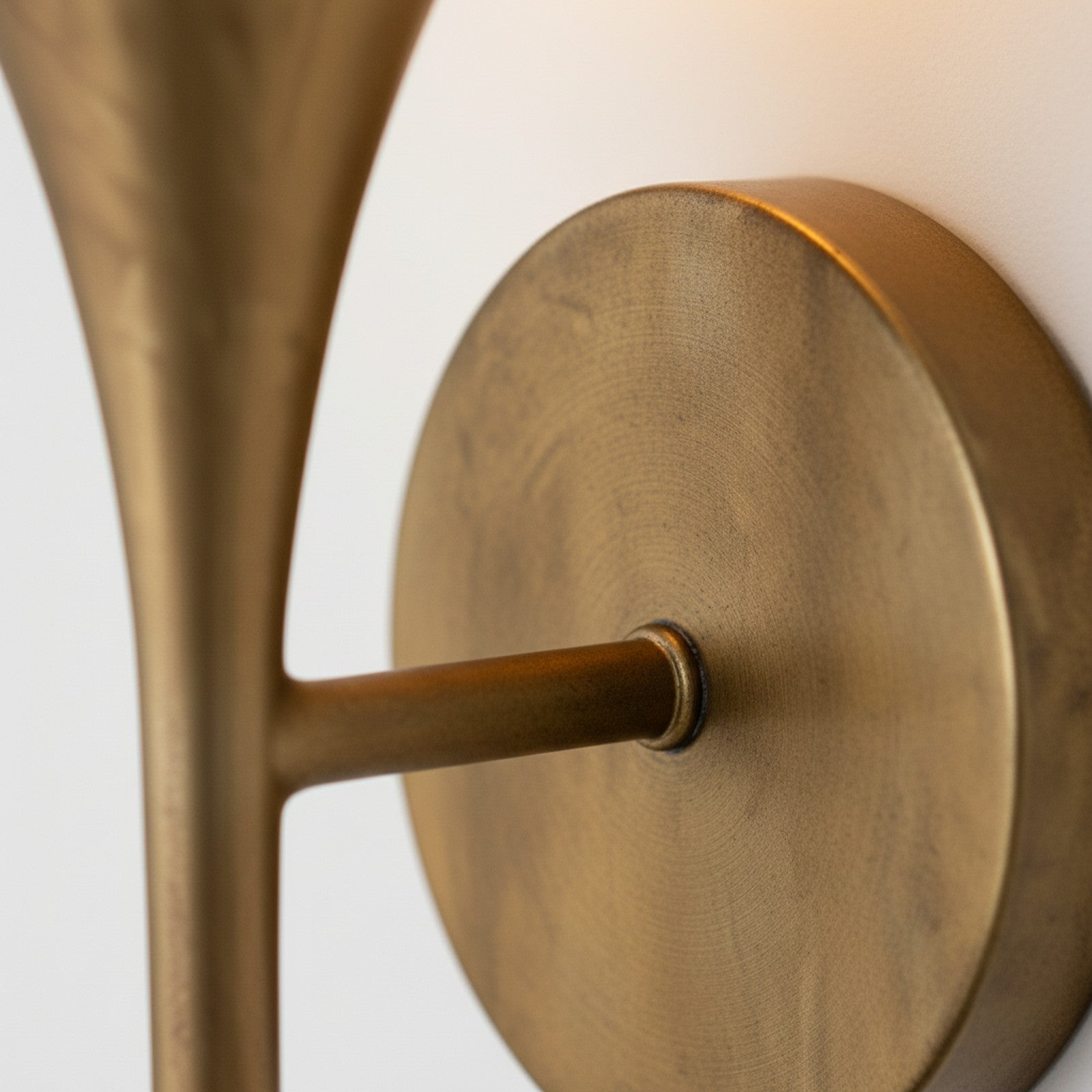Decker Wall Lamp - Detail Close-up