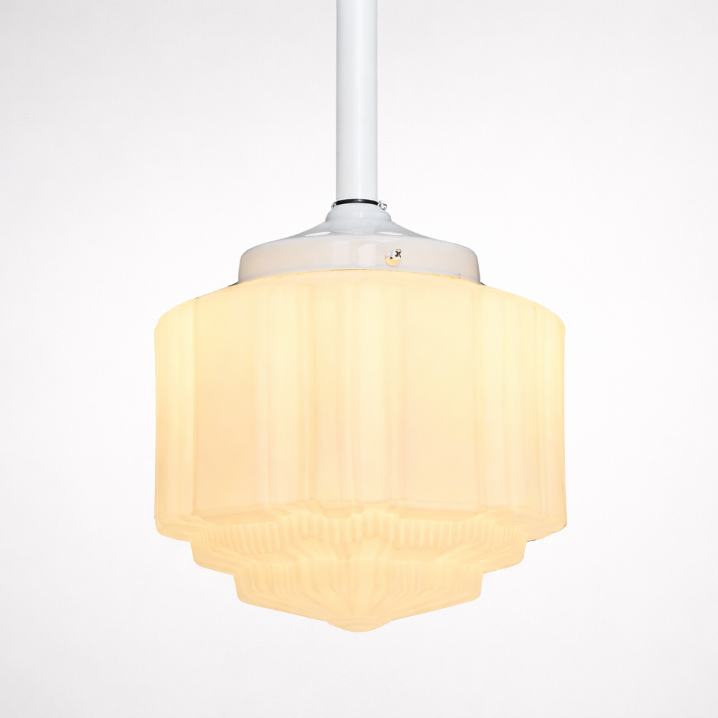 Hanglamp Met Deco Glazen Kap En Tijdloos Ontwerp