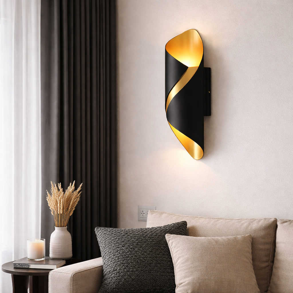 Outdoor wall fixture for facade mounting