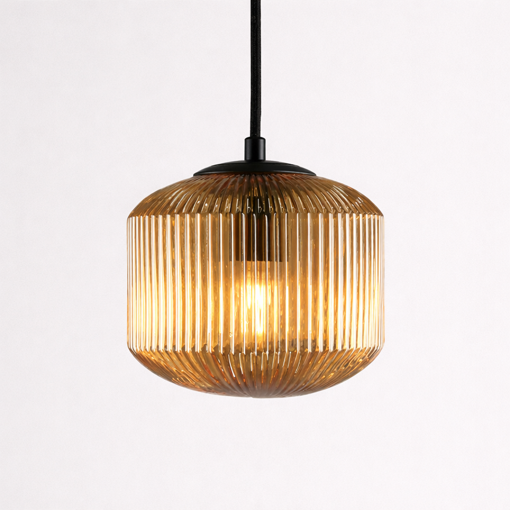 Hanglamp Met Geribbeld Glas En Tijdloos Ontwerp