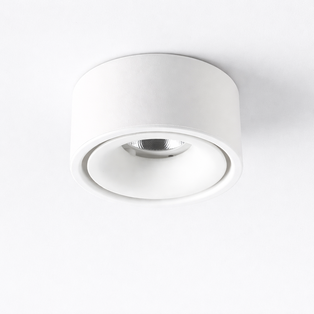 Moderne LED Plafondspot Met Gerichte Lichtbundel