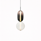 Nordisk hængelampe med blank farvet glasskærm