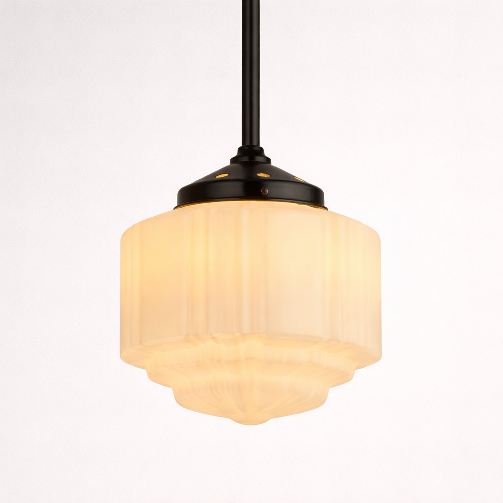Hanglamp Met Deco Glazen Kap En Tijdloos Ontwerp