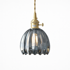 Retro Hanglamp met Koperen Frame en Bloemvormig Glas