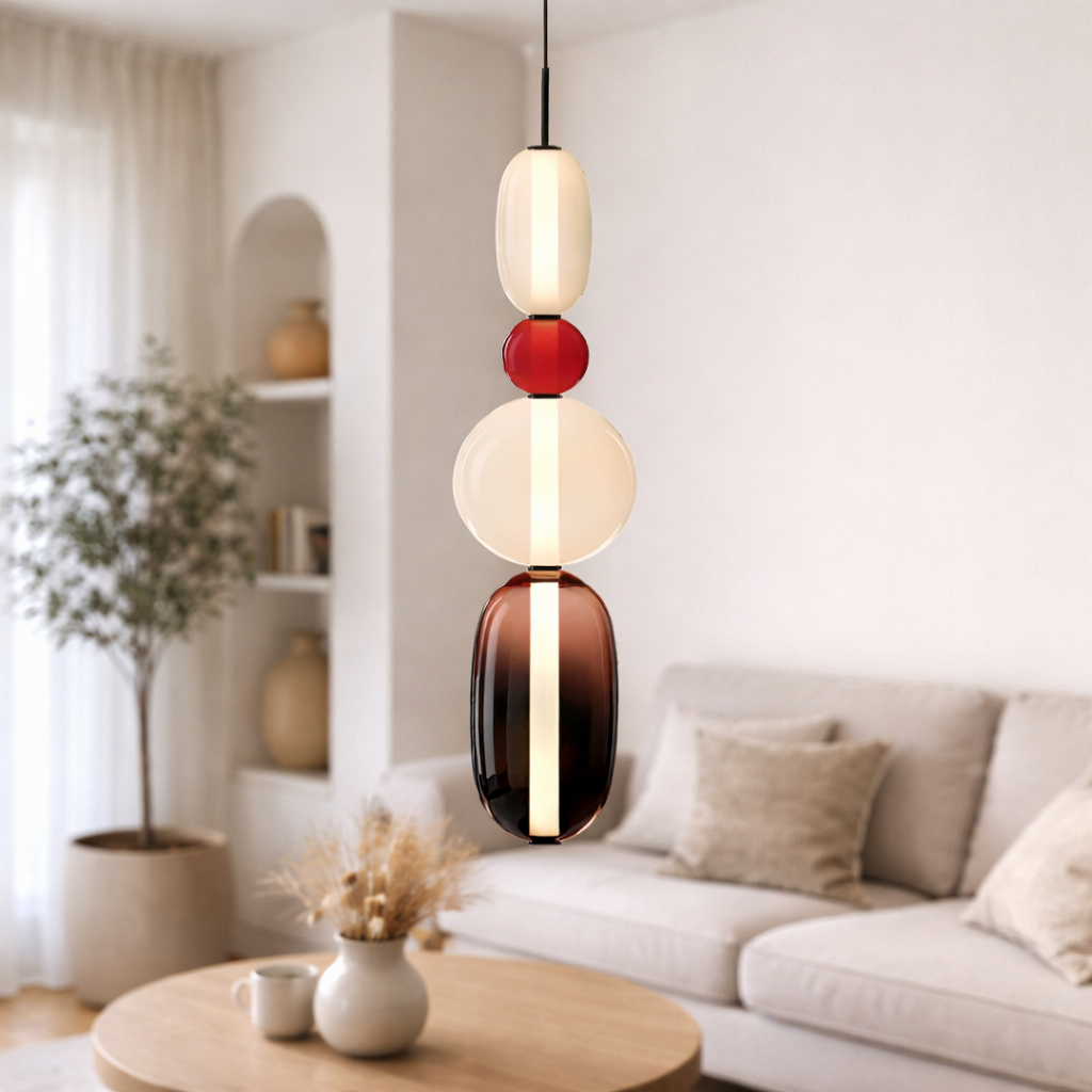 Nordisk hængelampe med blank farvet glasskærm