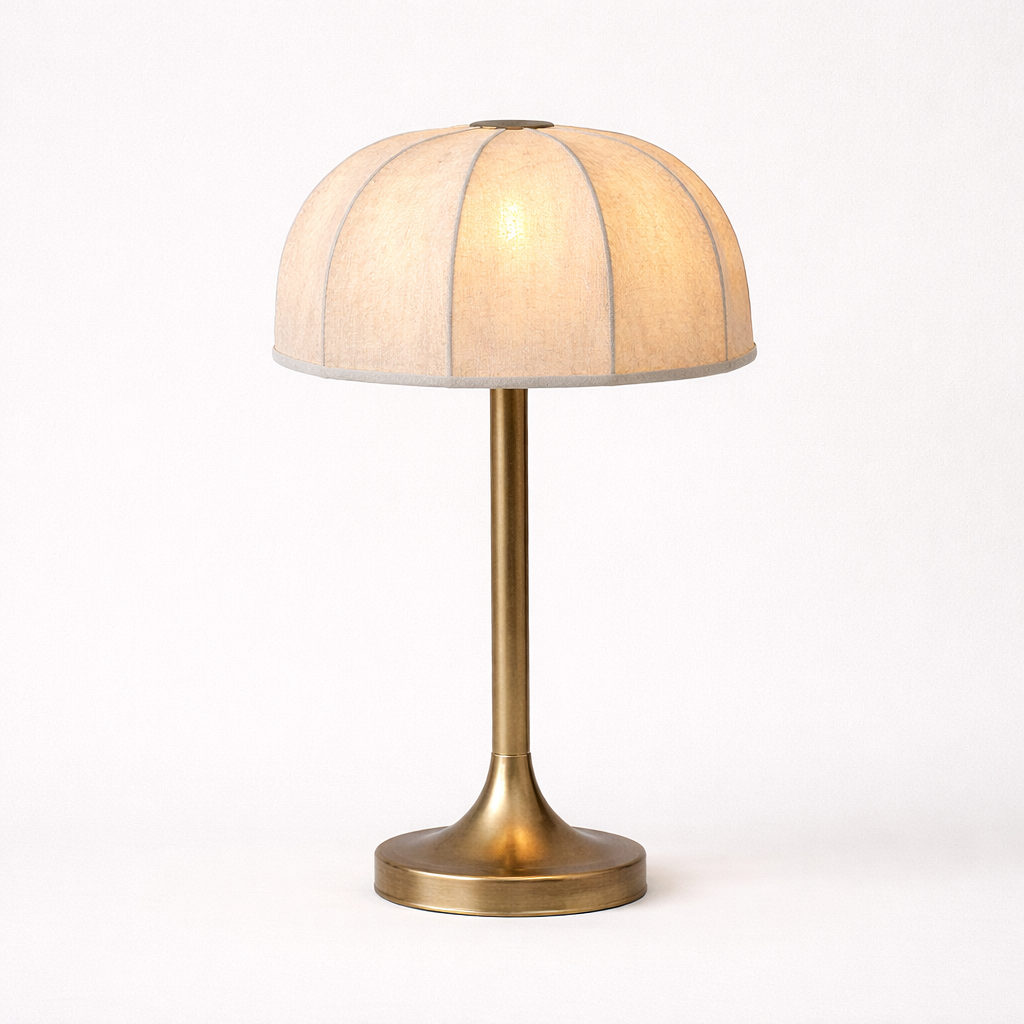 Tischlampe mit kompakter Bauweise und gerichteter Lichtbündelung