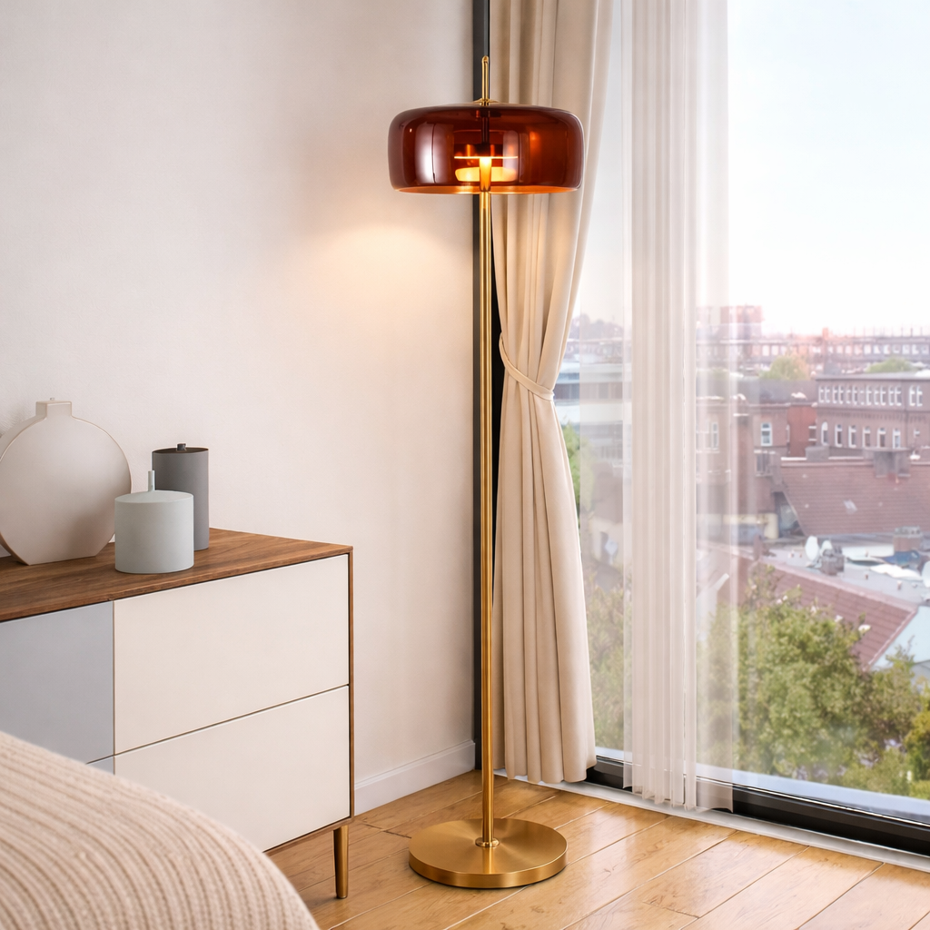 Industrielle Stehlampe im Vintage-Stil