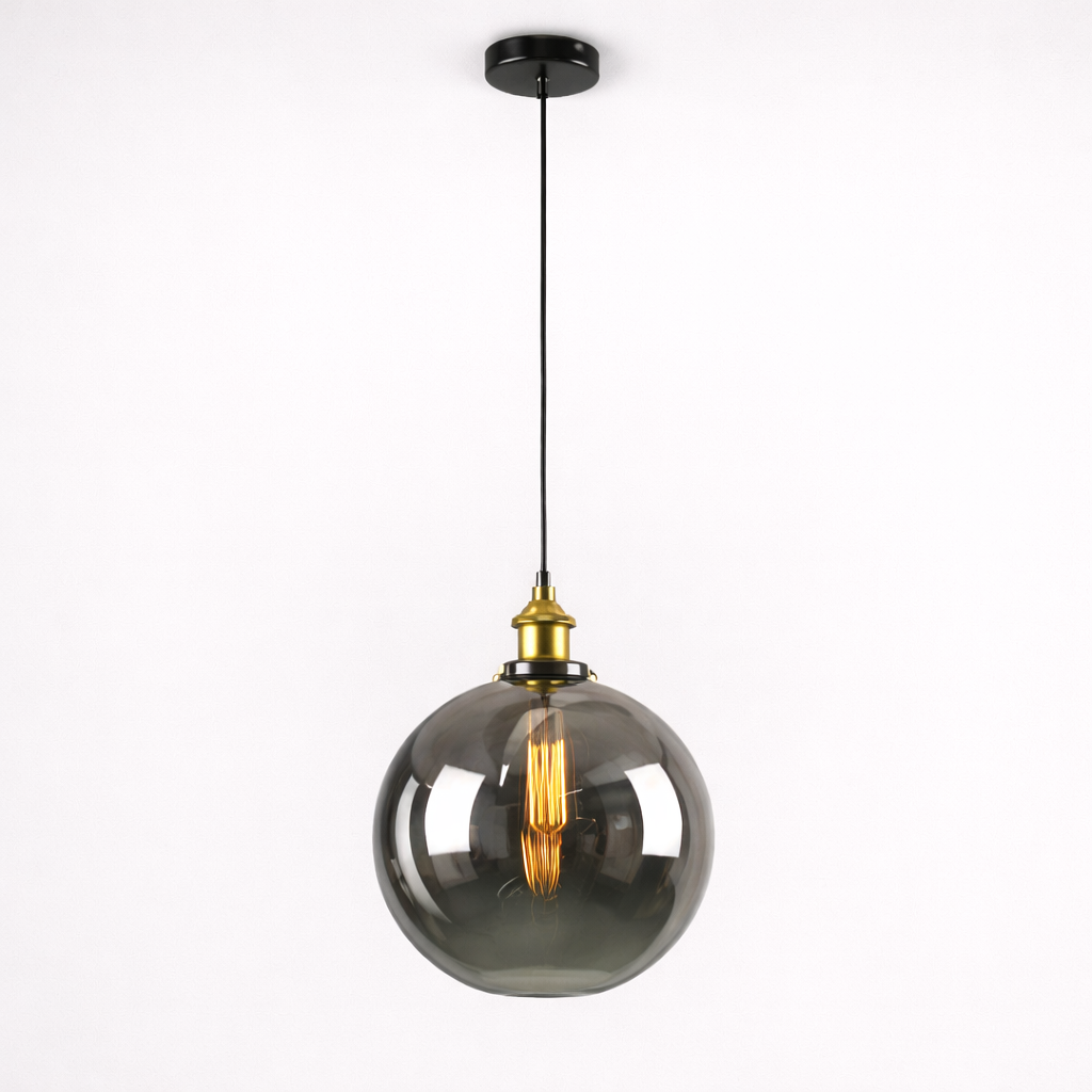 Hanglamp Met Gerookt Glas En Moderne Uitstraling