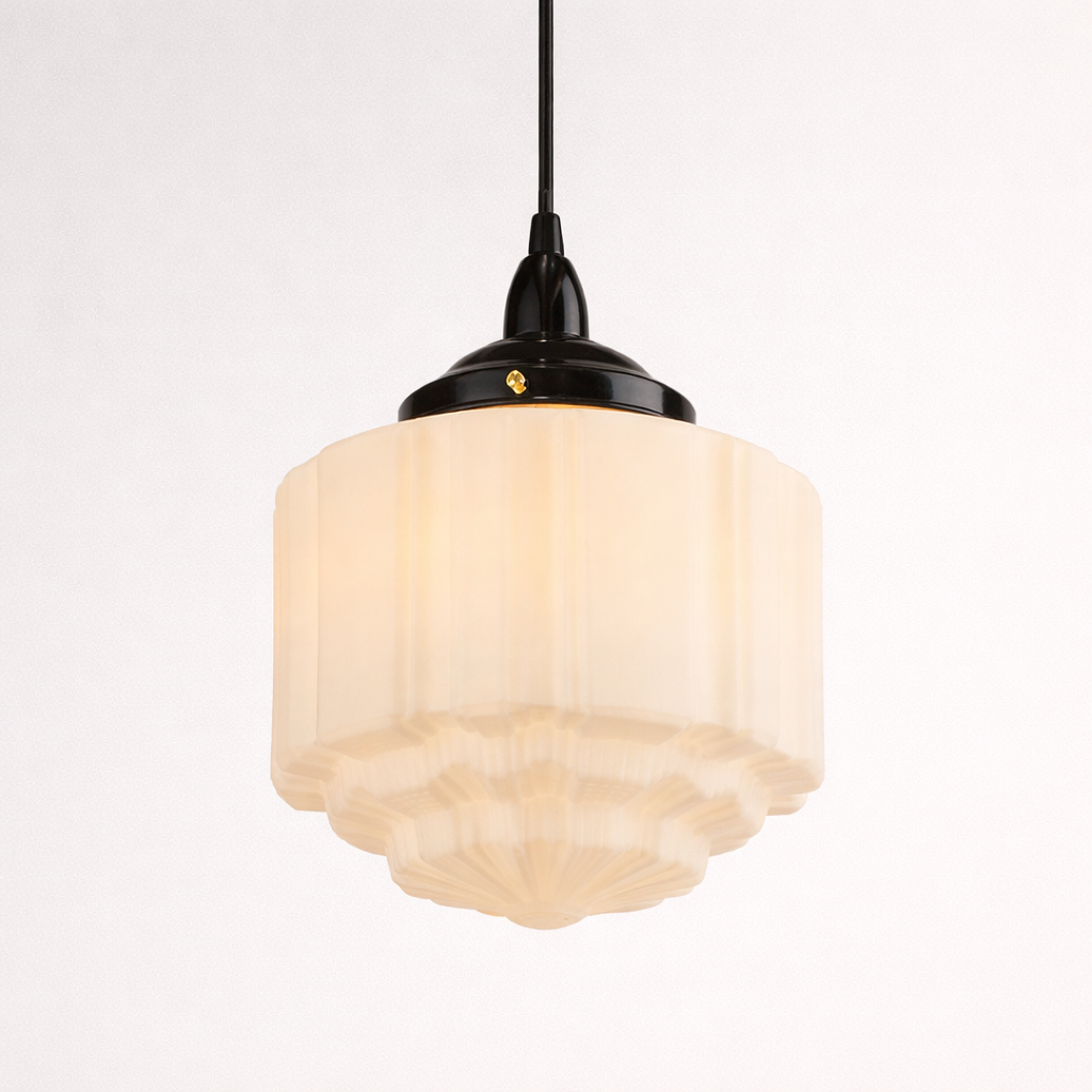 Hanglamp Met Deco Glazen Kap En Tijdloos Ontwerp