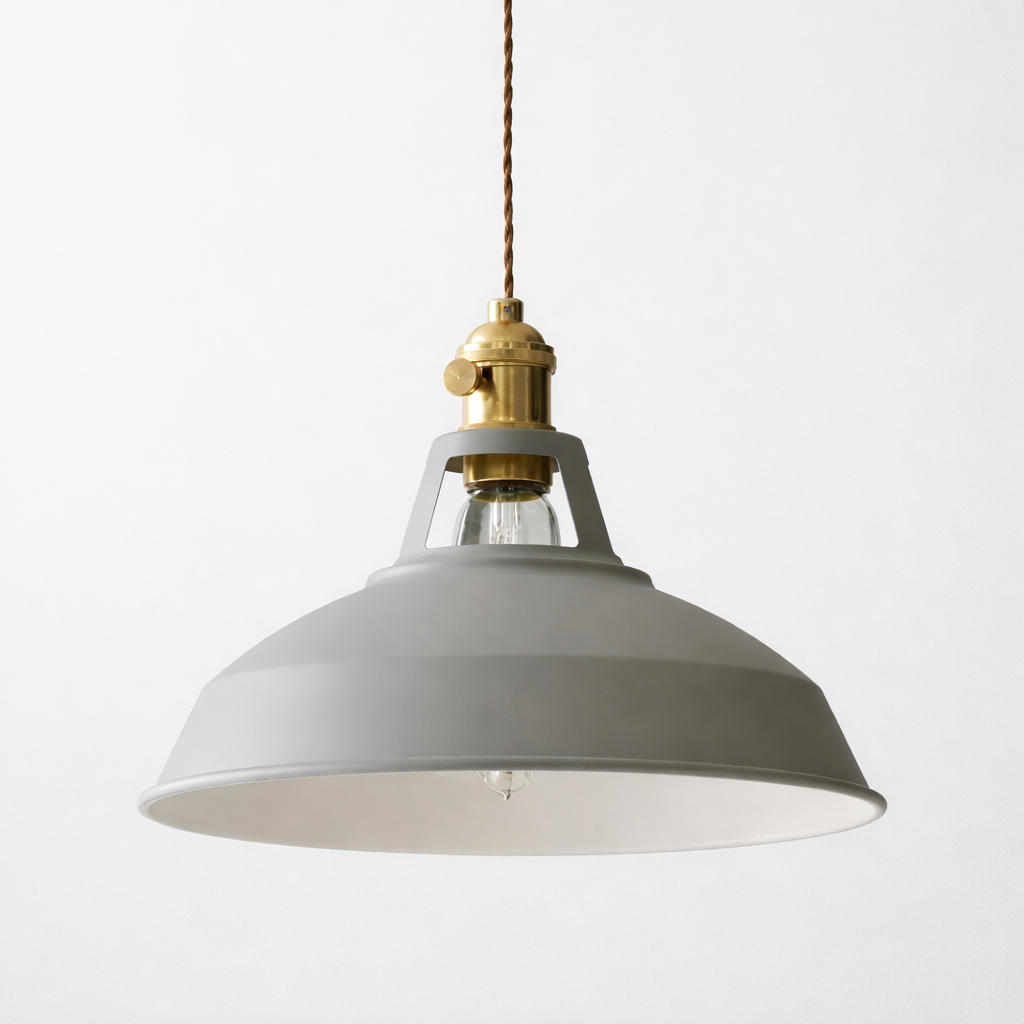 Retro loftslampe med industriel metalfinish